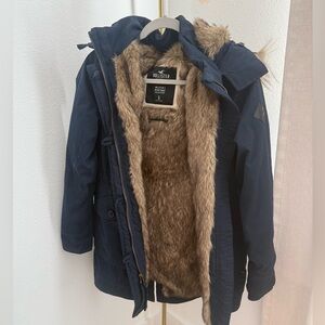 Hollister Dark Blue Puffer with Faux Fur